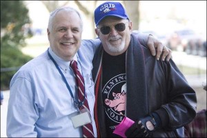 Bob Ingle (L), Jim Gearheart 